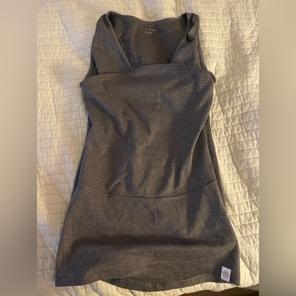 Lalabu baby carrying shirt - medium